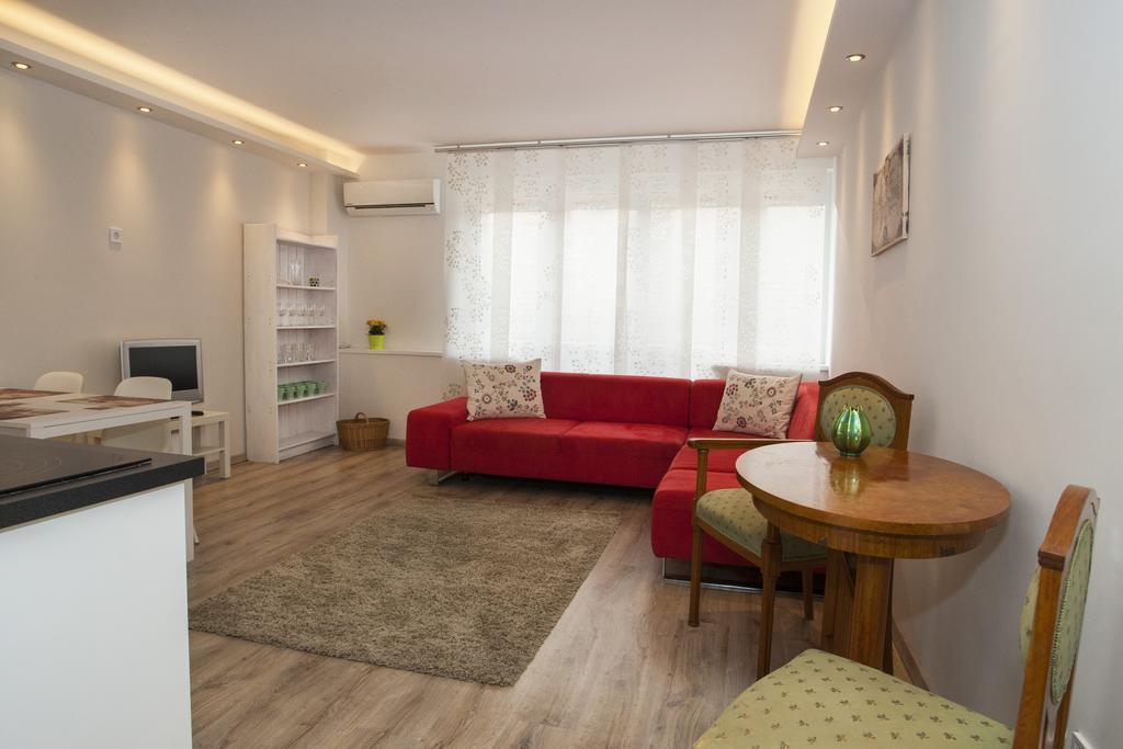 Ilona 2 Bedrooms Apartment In The Center Budapest Eksteriør bilde